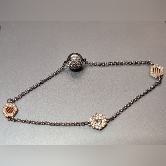 Swarovski Remix Hexagon Bracelet - Picture 4 of 10